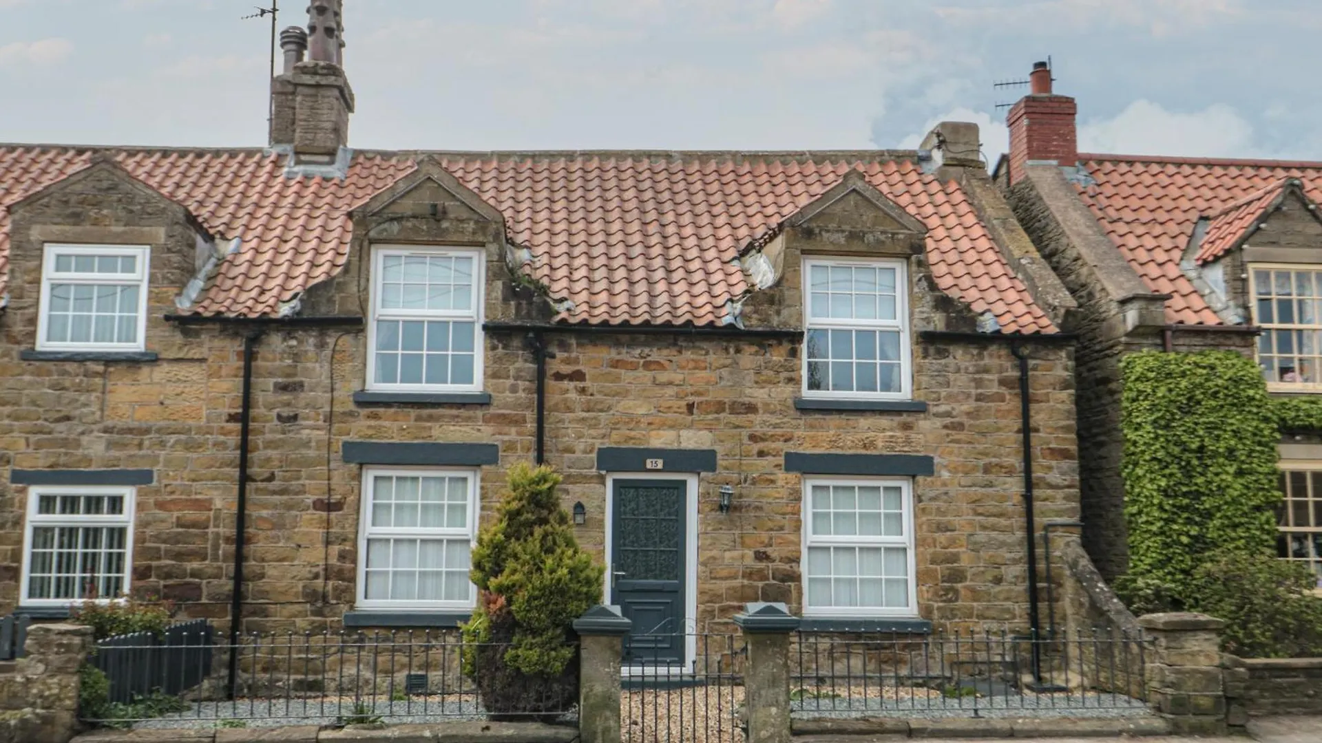 15 High Street Villa Scarborough