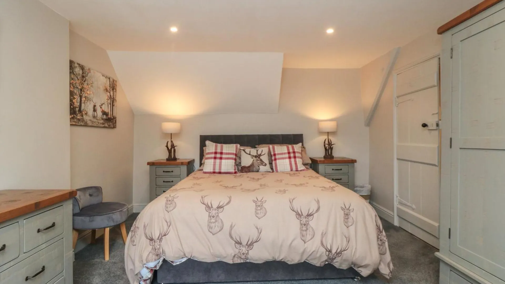 15 High Street Villa Scarborough
